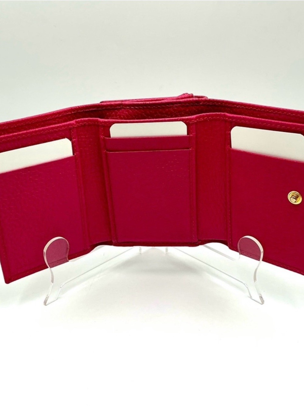 Gucci Hot Pink Small Wallet with Gold GG - Picture 3 of 8